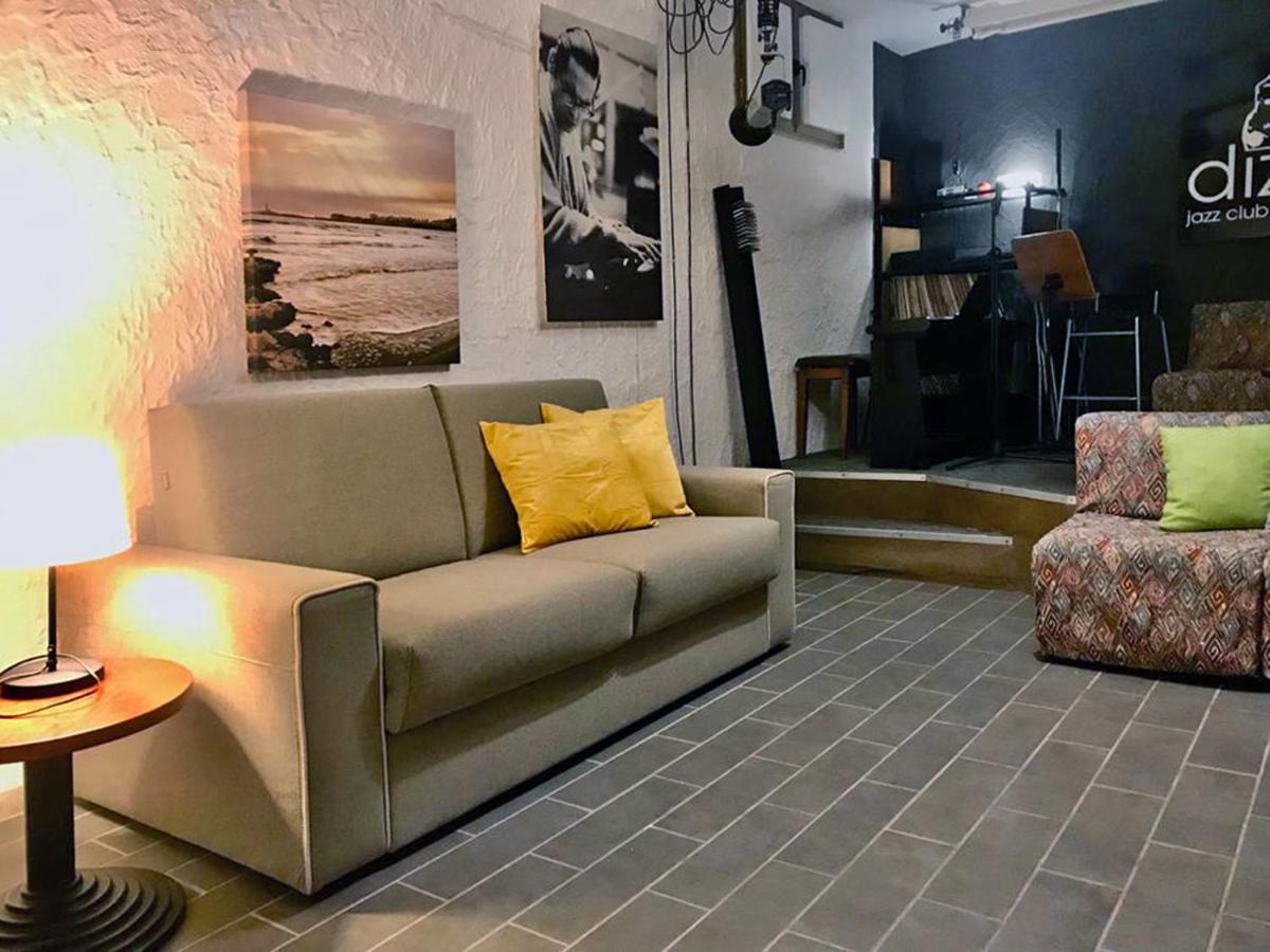 Alloggio Vieste Centro - Dizzy Studio Home Bagian luar foto